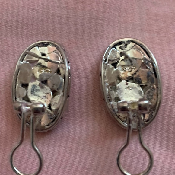 Earrings - Picture 3 of 5